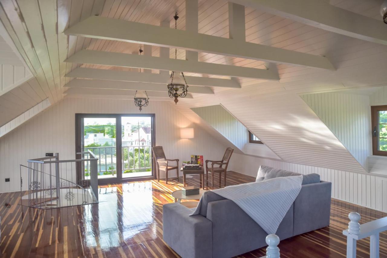 Alexandre Maison Beachfront Gialova Vacation Home Exterior photo