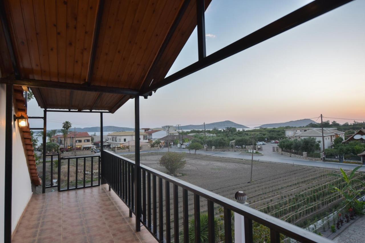 Alexandre Maison Beachfront Gialova Vacation Home Exterior photo